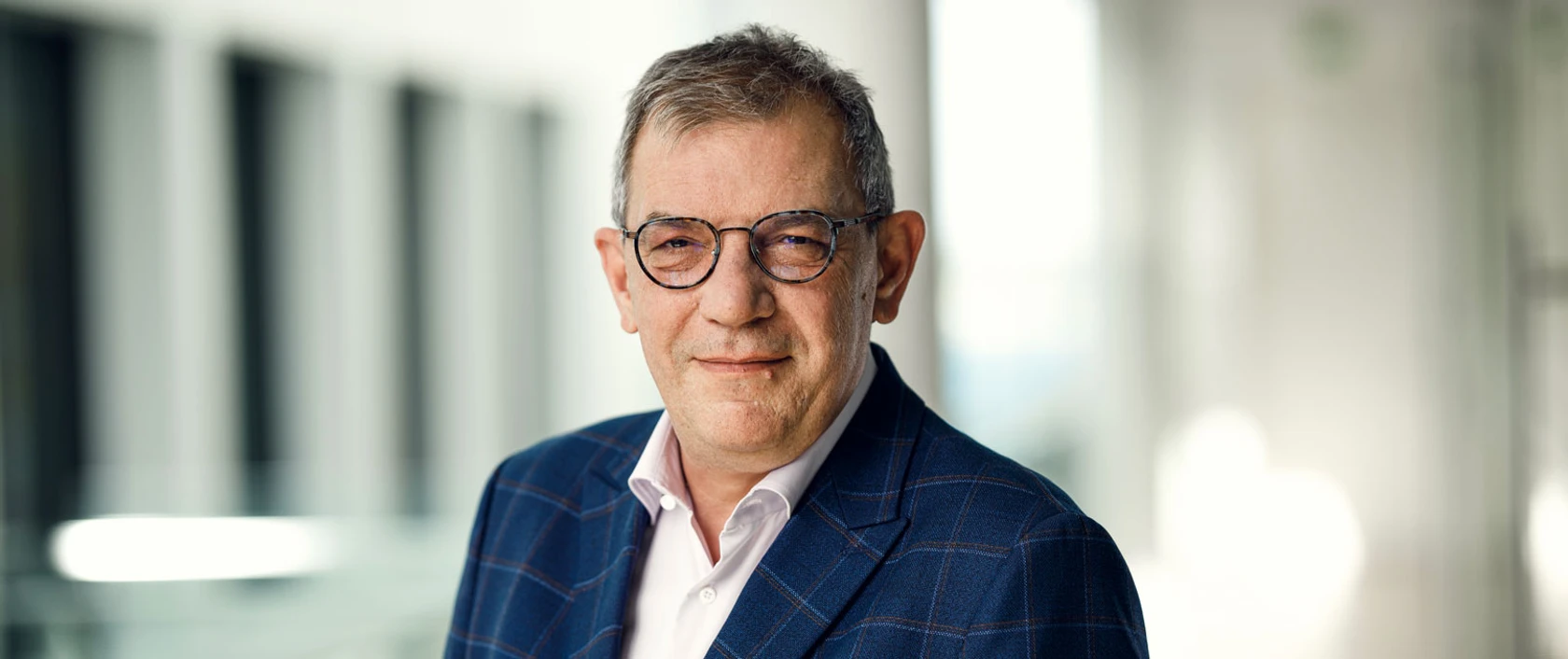 Portræt af Lars Petersson