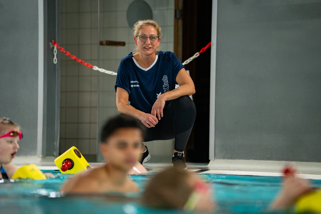 Tinne foran børn