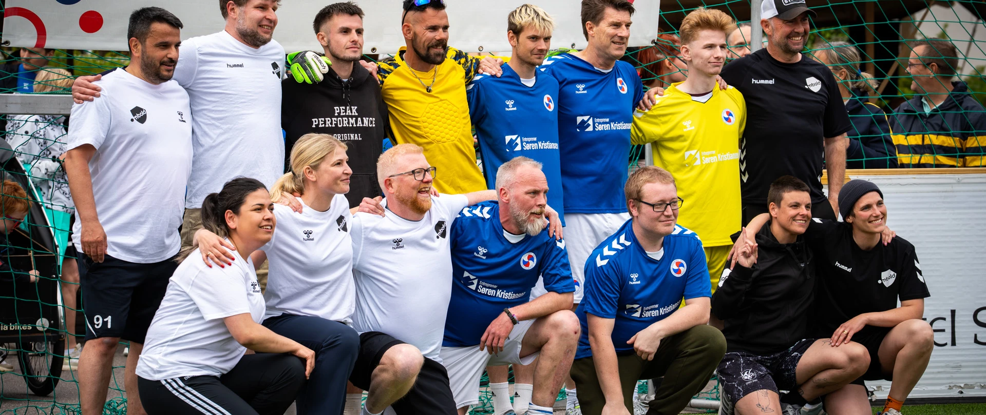 Ombold Gadefodbold For Hjemløs
