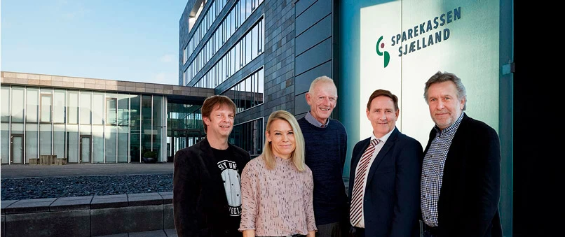 Bestyrelsen for Sparekassen Sjælland Fonden efter stiftelsen i 2016. Fra venstre Ole Mosbæk, Lotte Heglund, Bjarne Rasmussen, bestyrelsesformand Svend-Aage Dreist Hansen og næstformand Thomas Kullegaard.